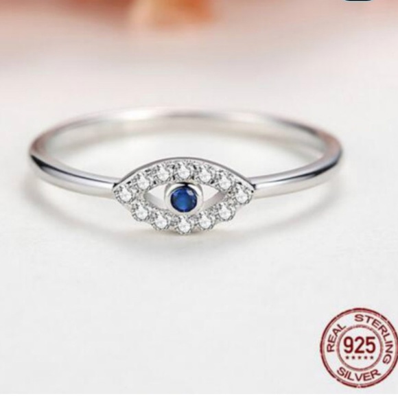 925 Sterling Silver Tiny Lucky Eye Ring - Picture 5 of 9
